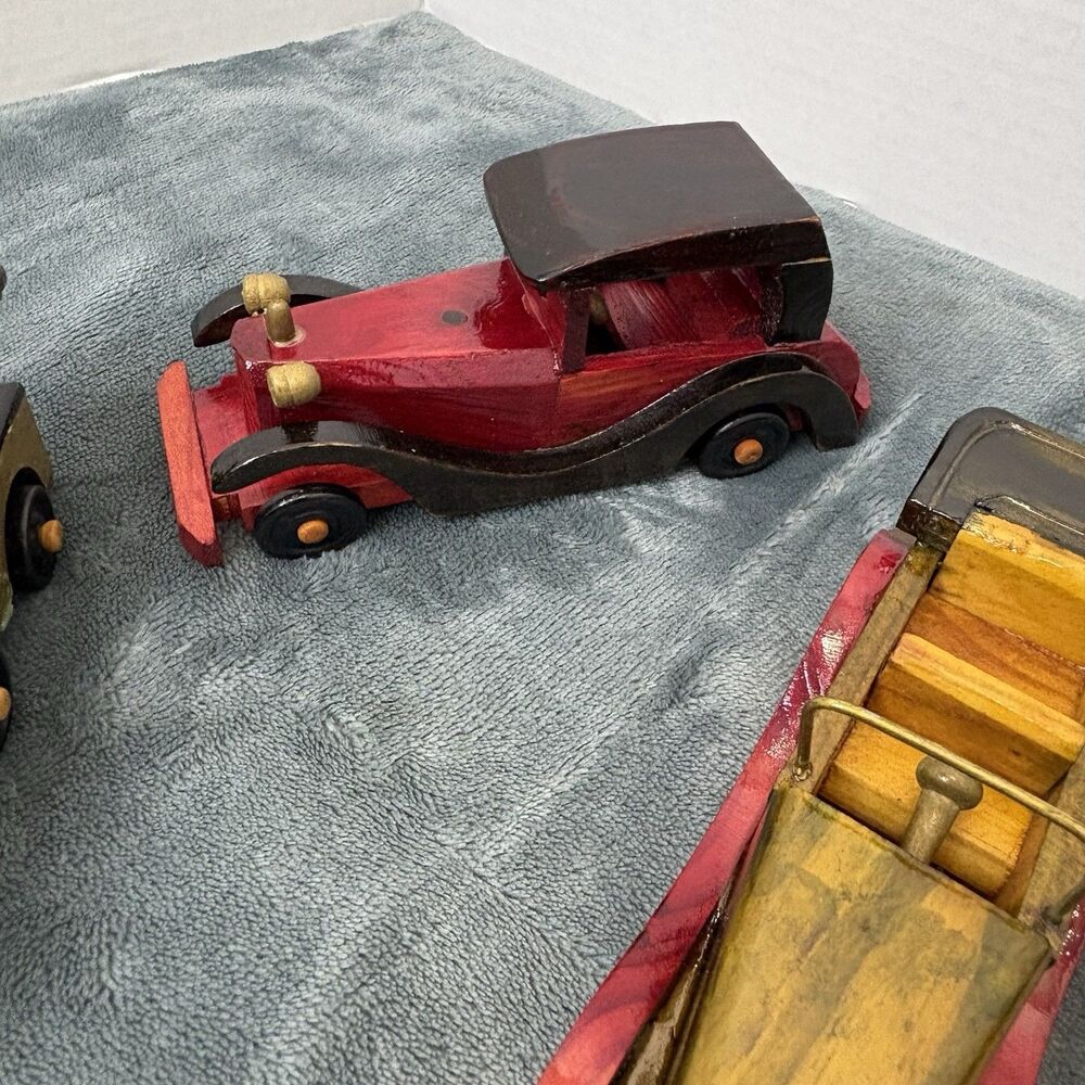 Lot 6 Vintage Handmade Wooden Cars Vehicles Toys Trucks Trains Handmade Painted - Picture 8 of 16